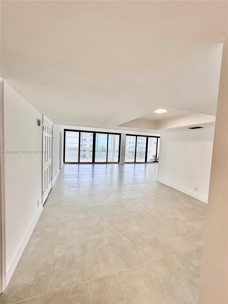 911 Ocean Drive 503 Property Photo 5