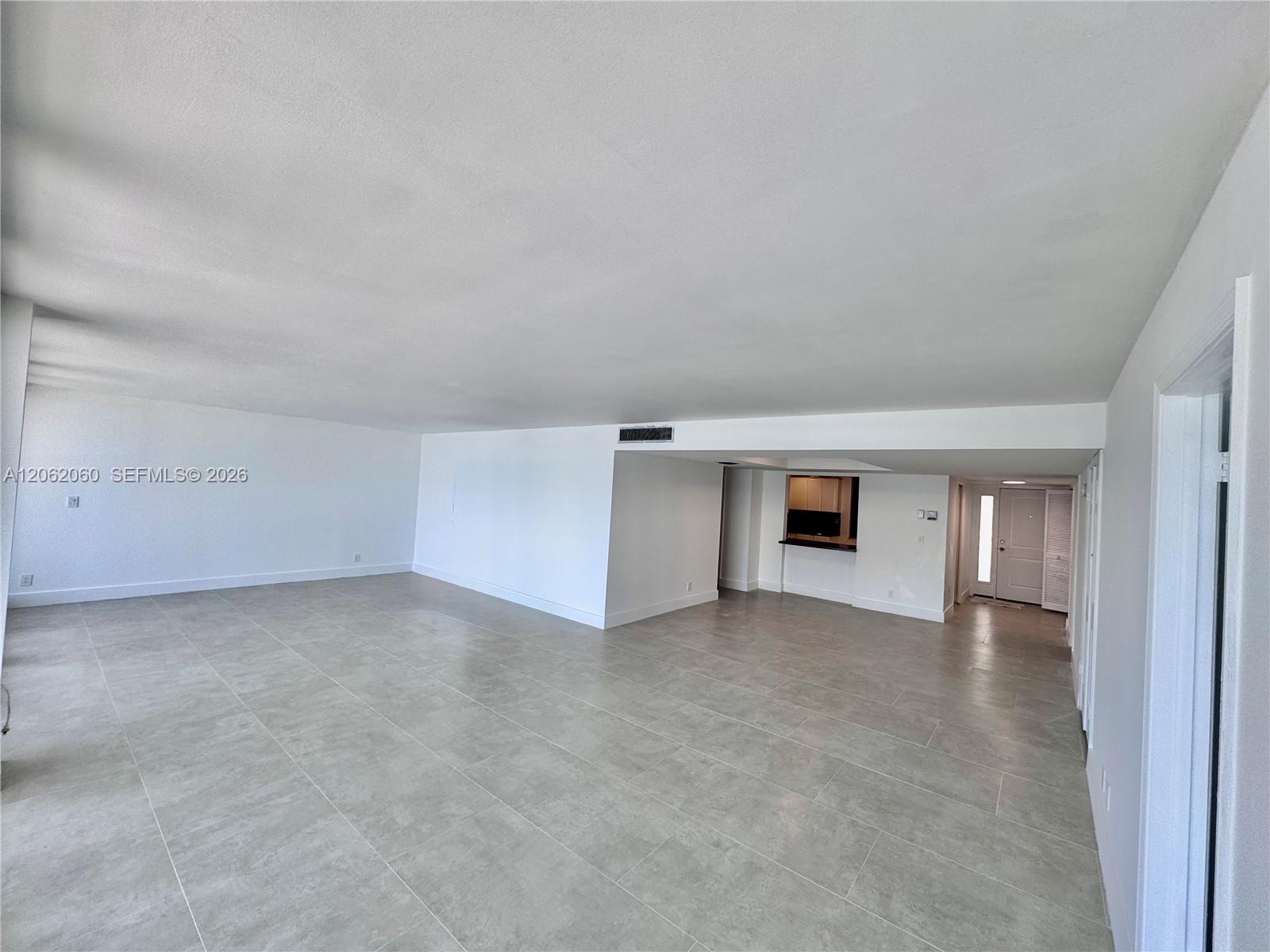 911 Ocean Drive 503 Property Photo 6
