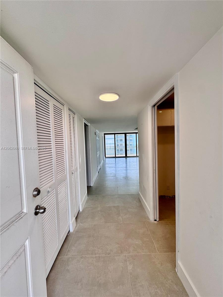 911 Ocean Drive 503 Property Photo 7