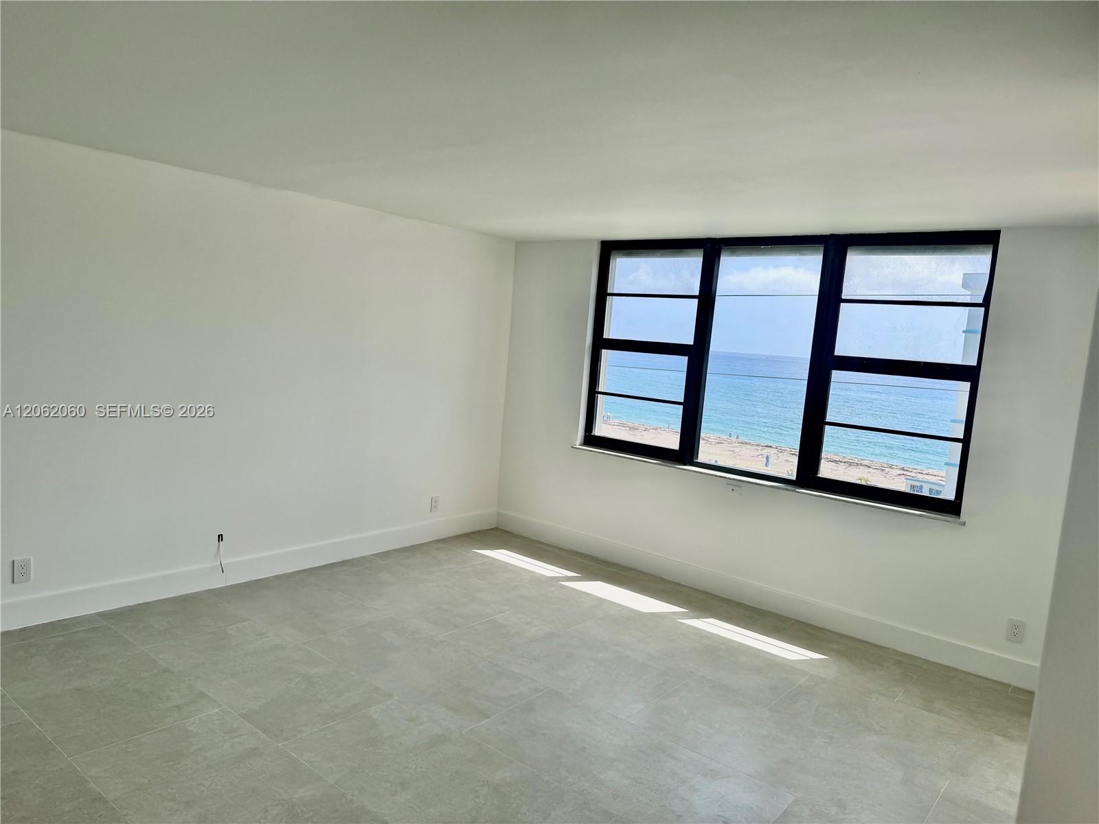 911 Ocean Drive 503 Property Photo 10
