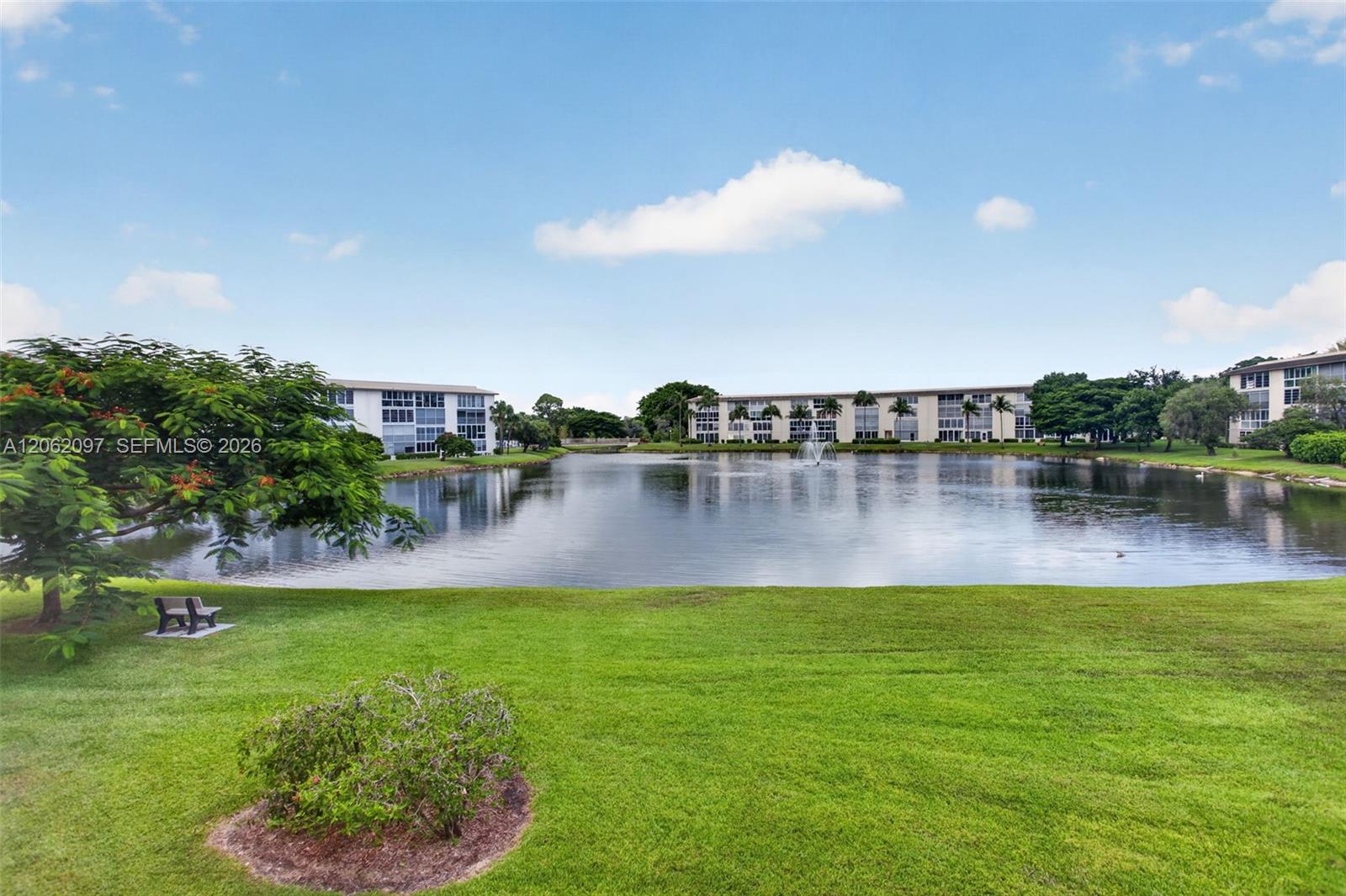 1903 Bermuda Circle D2 Property Photo 12