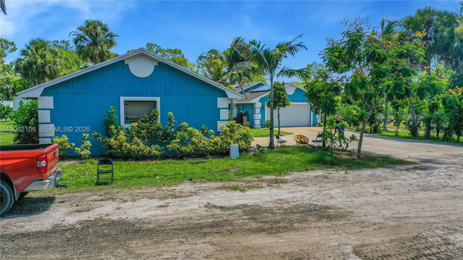 2587 E Road Property Photo 12