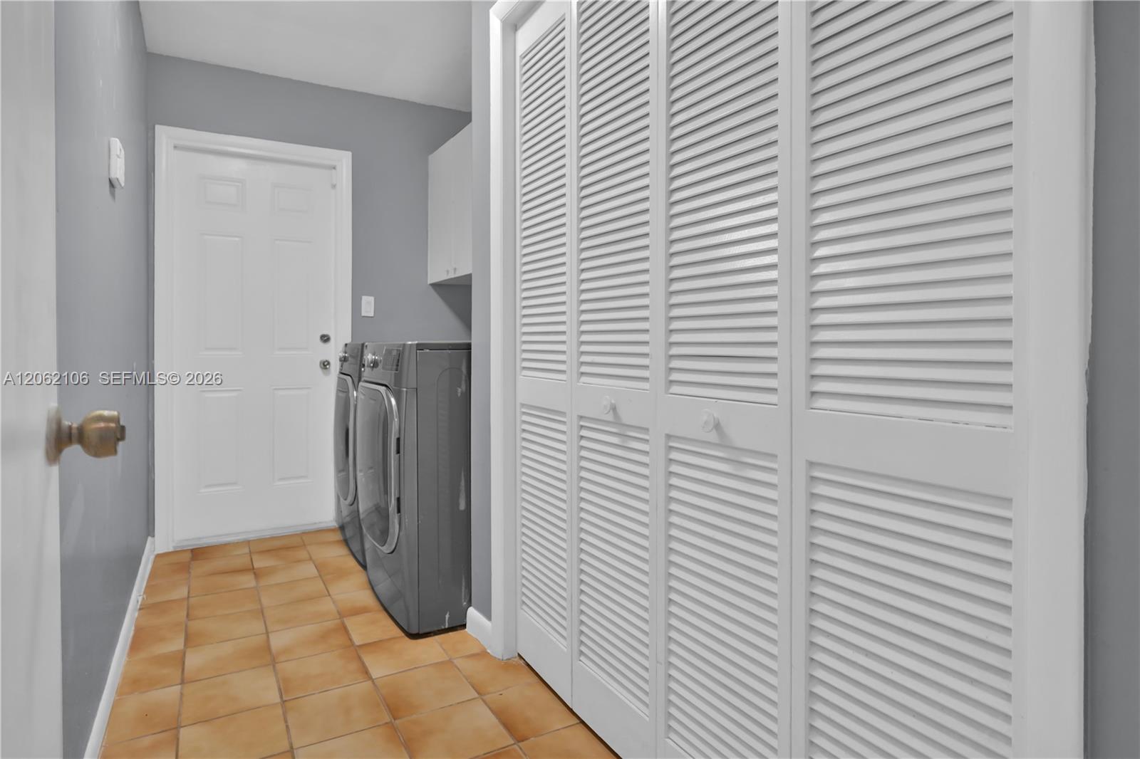 2587 E Road Property Photo 15