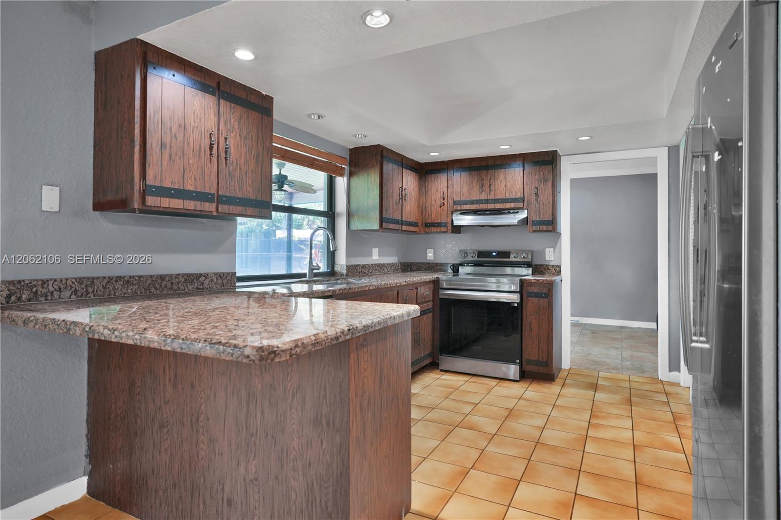2587 E Road Property Photo 22