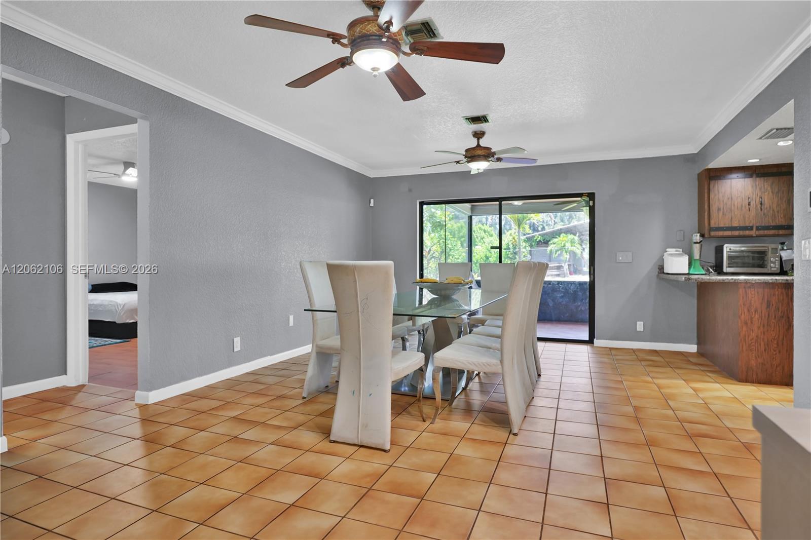 2587 E Road Property Photo 29