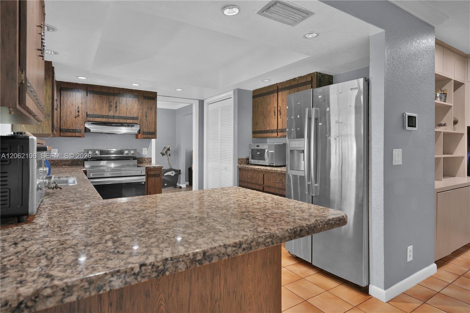 2587 E Road Property Photo 31