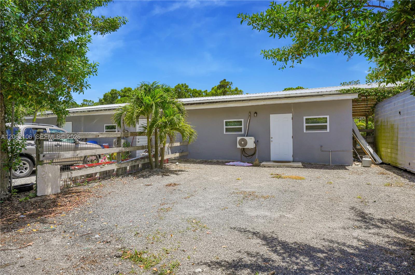 2587 E Road Property Photo 45