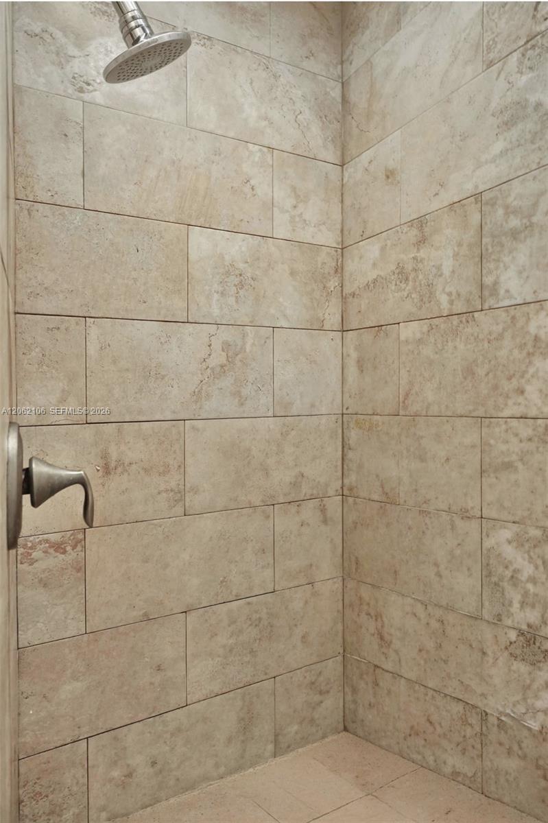 2587 E Road Property Photo 50