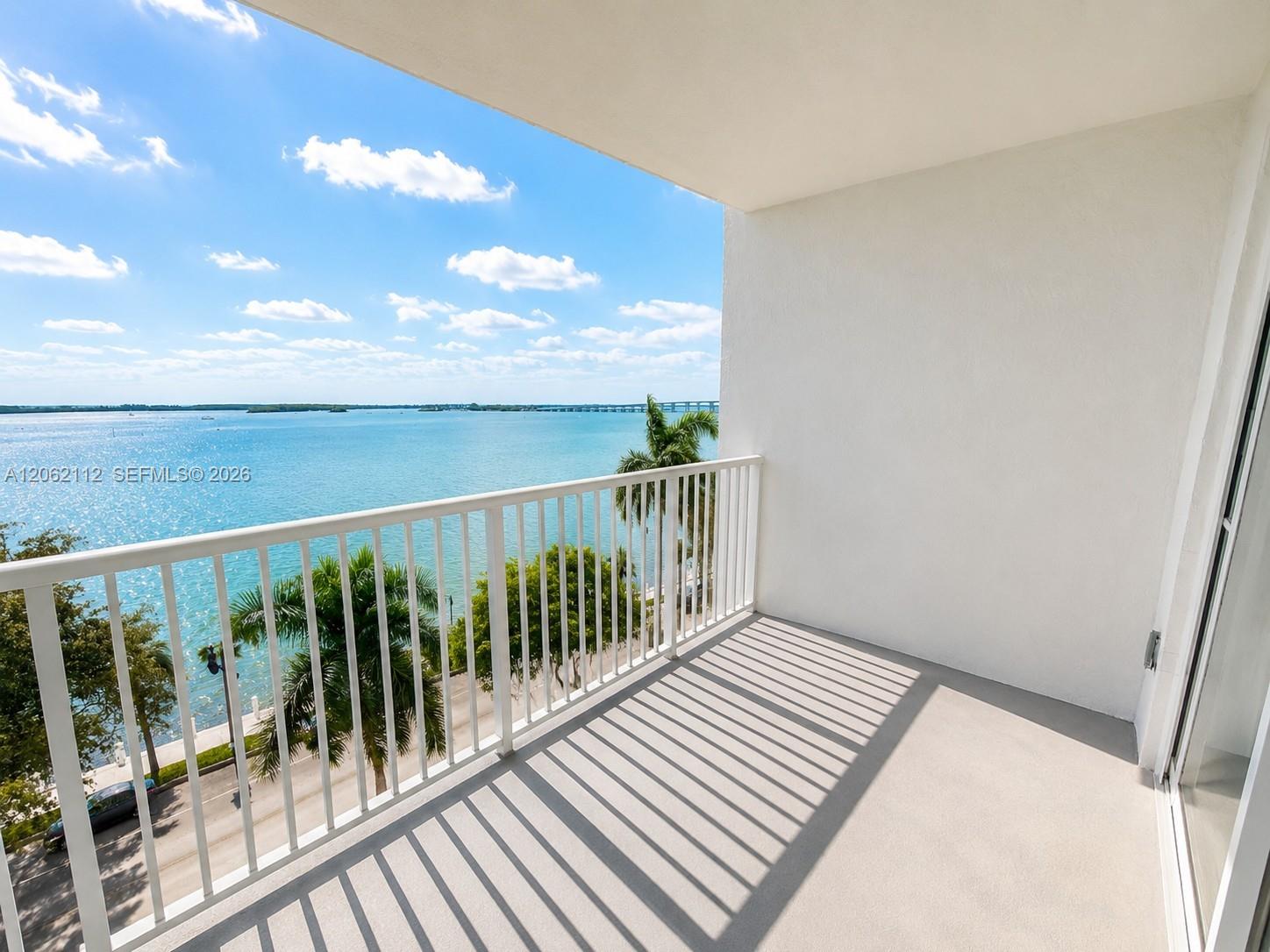 1420 Brickell Bay Drive 702e Property Photo 1