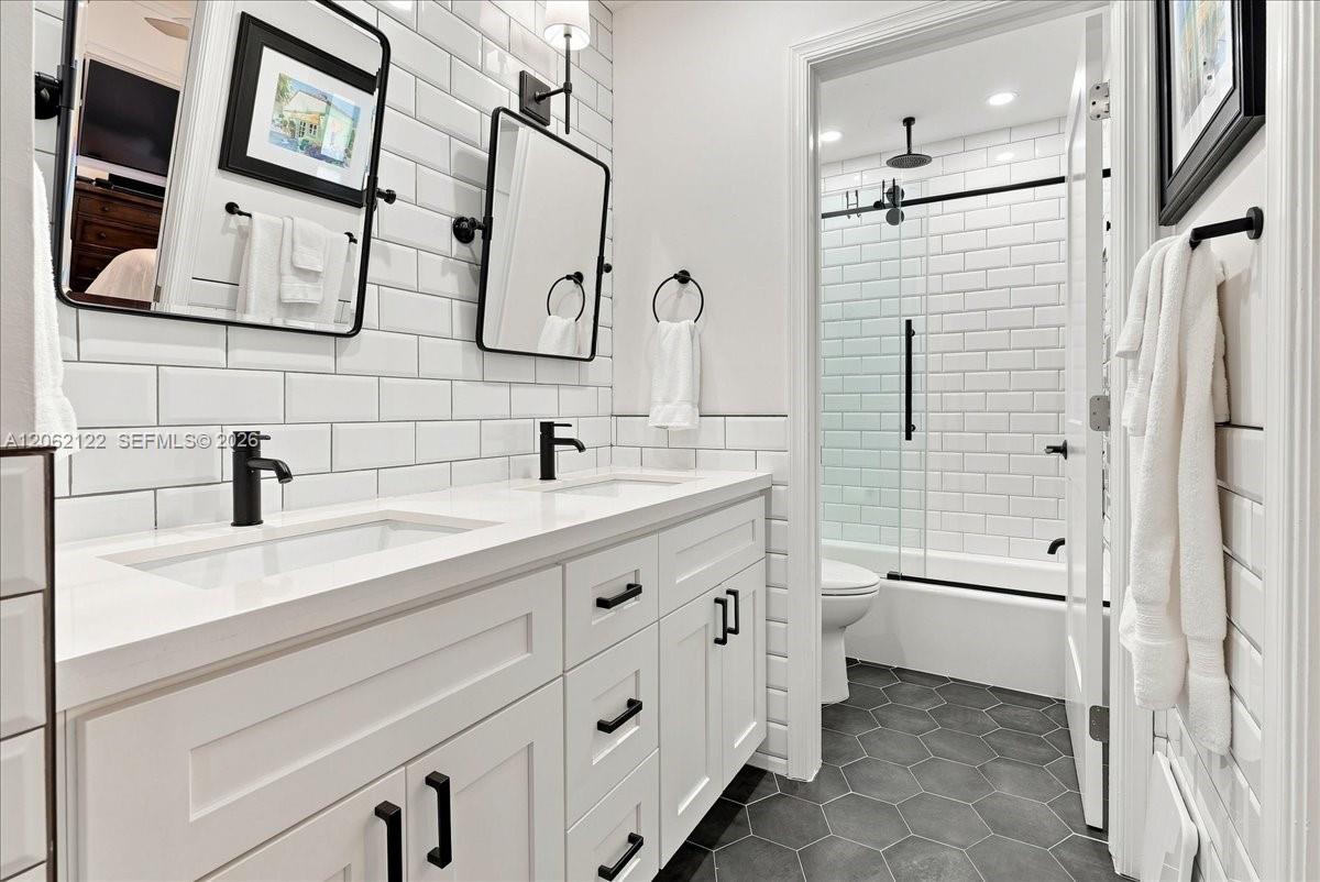 894 Spoonbill Circle Property Photo 28