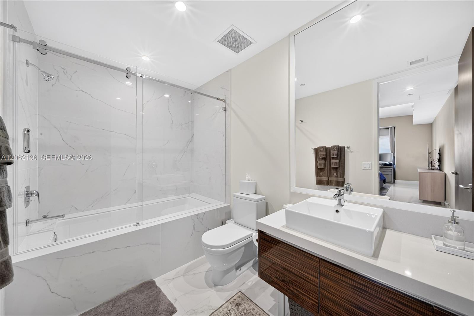 1100 Biscayne Boulevard 5502 Property Photo 38