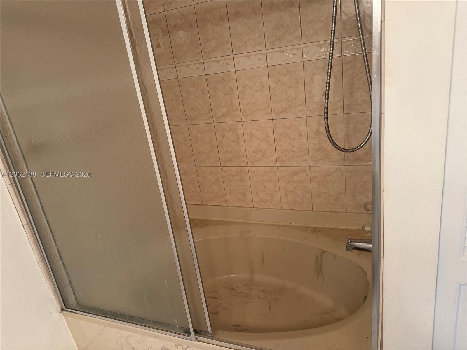 200 Leslie Drive 629 Property Photo 11