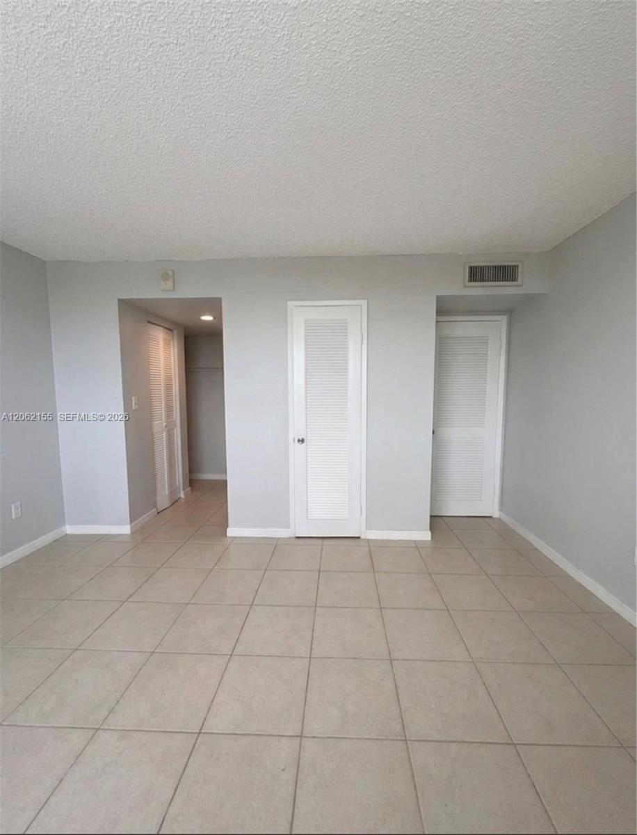 2841 Ne 163rd Street 606 Property Photo 3