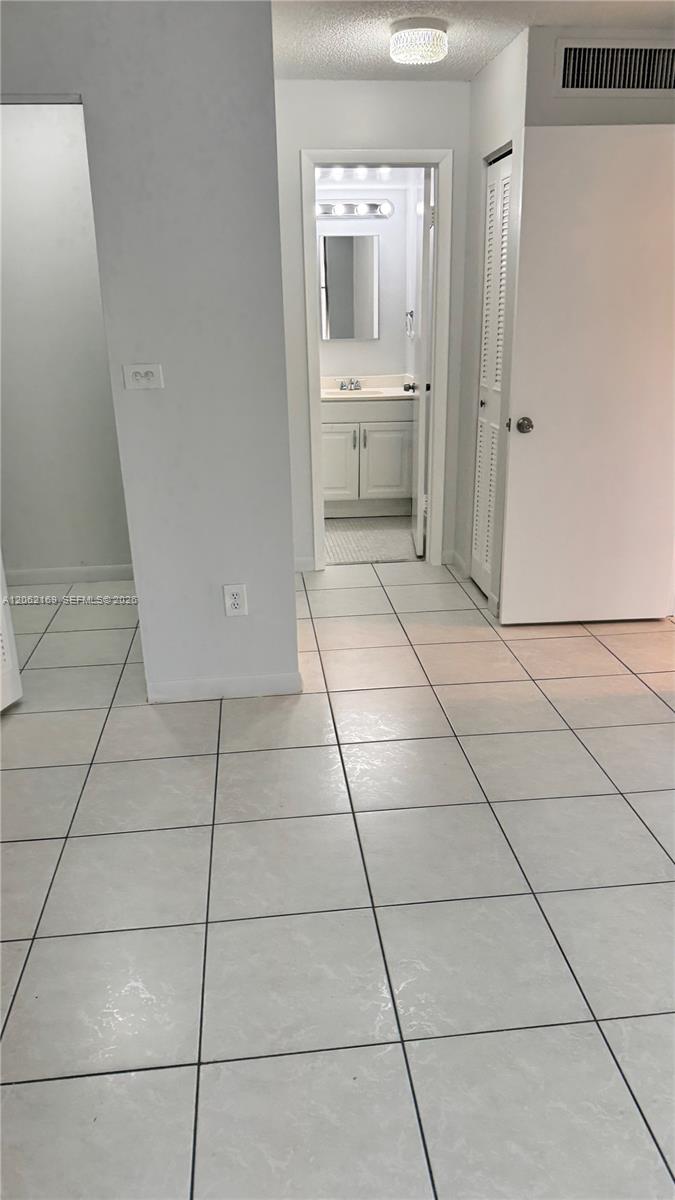 A12062169 Property Photo 8