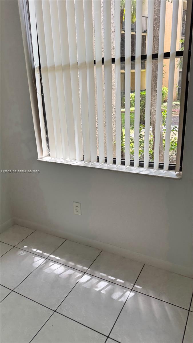 A12062169 Property Photo 10