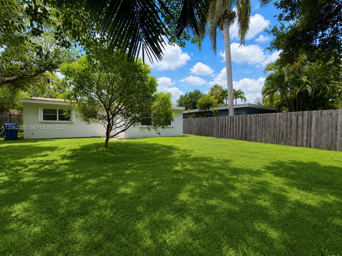 1120 Sw 15th Terrace Property Photo 10