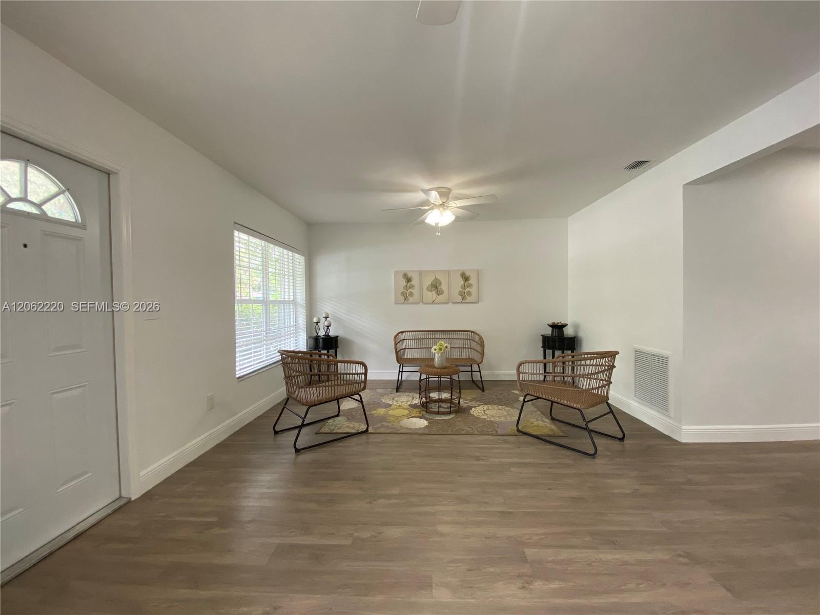 1120 Sw 15th Terrace Property Photo 15