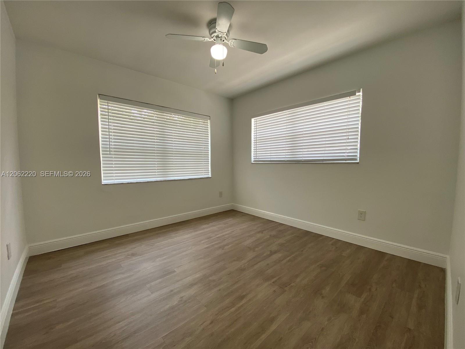 1120 Sw 15th Terrace Property Photo 24