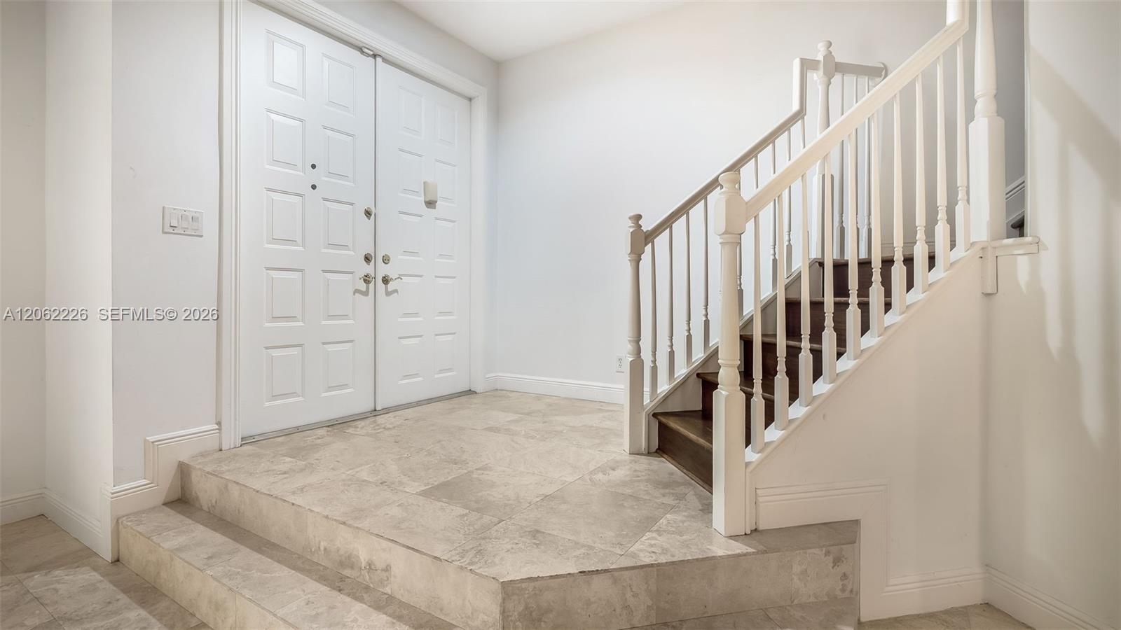 425 Ne 69th Circle Property Photo 4