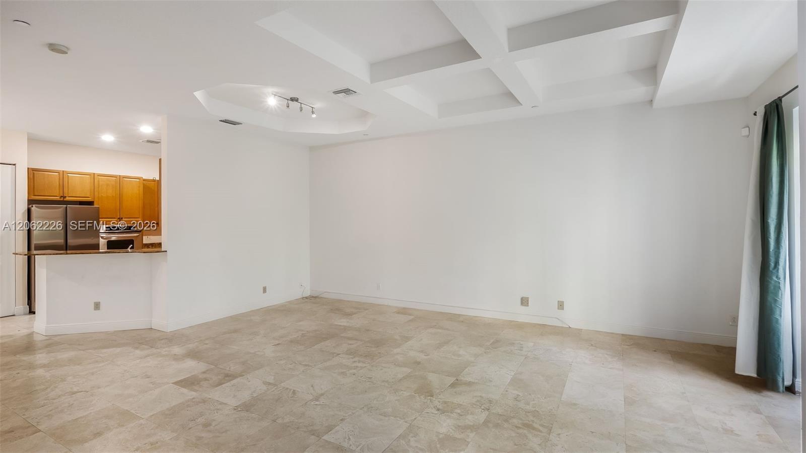 425 Ne 69th Circle Property Photo 6