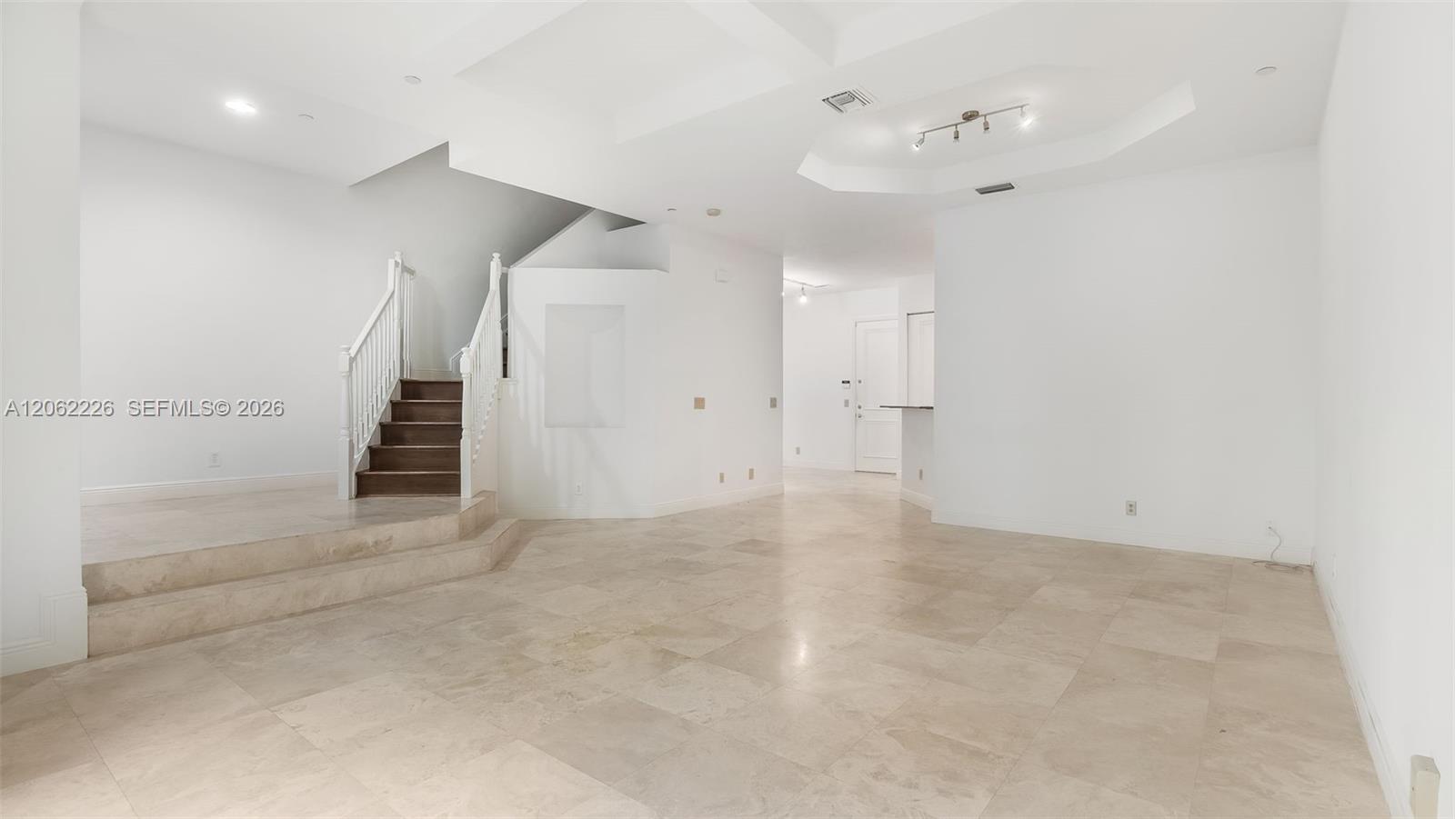 425 Ne 69th Circle Property Photo 11