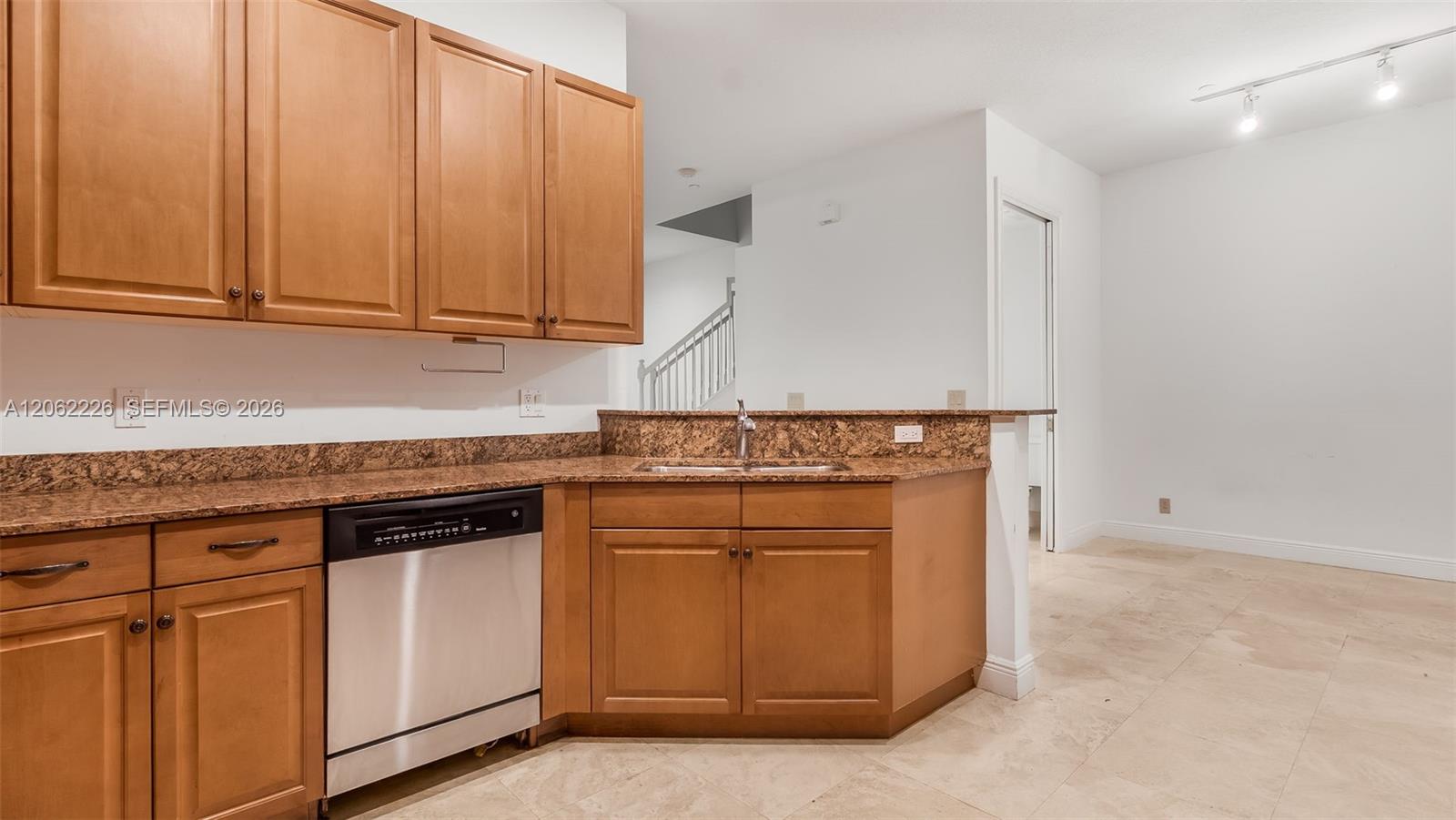425 Ne 69th Circle Property Photo 15