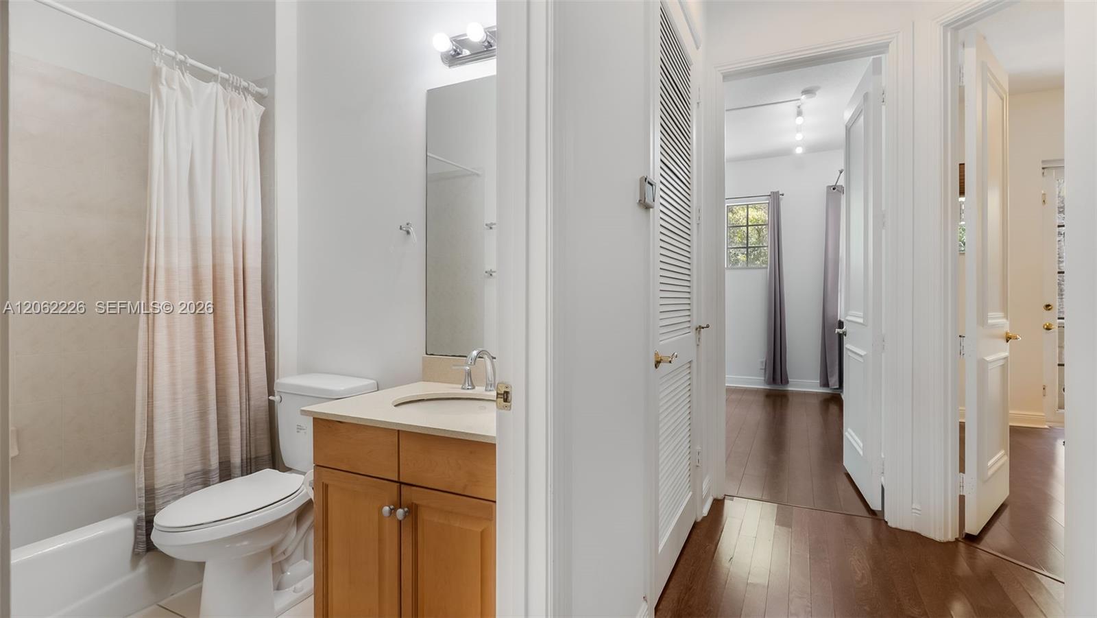 425 Ne 69th Circle Property Photo 35