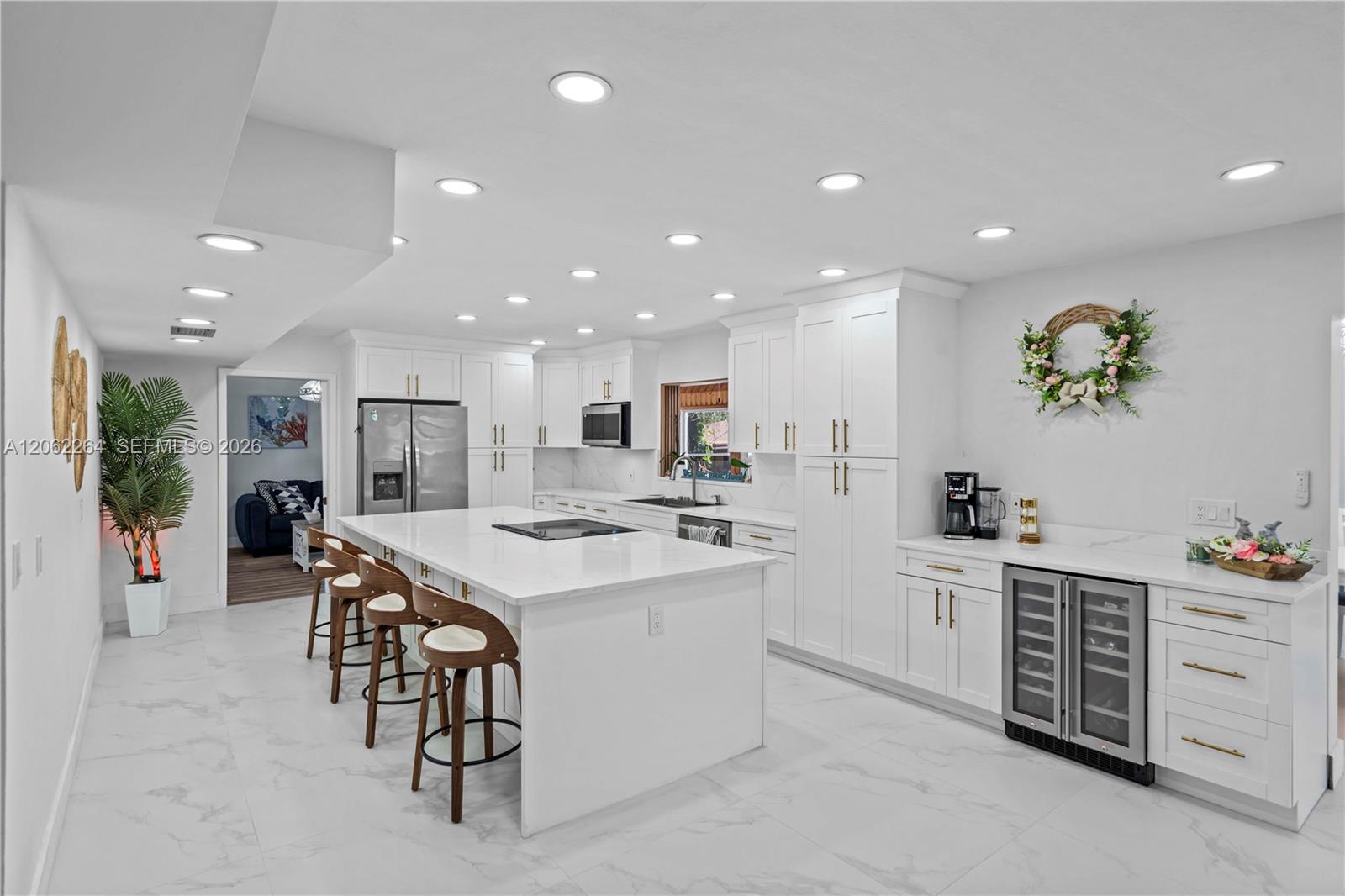 107 Causeway Boulevard Property Photo 21