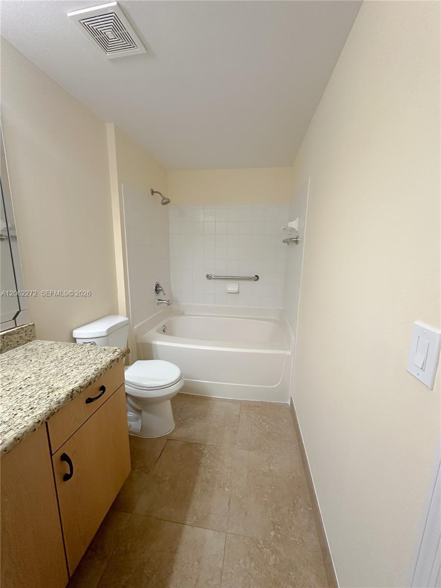 533 Ne 3rd Avenue 320 Property Photo 19