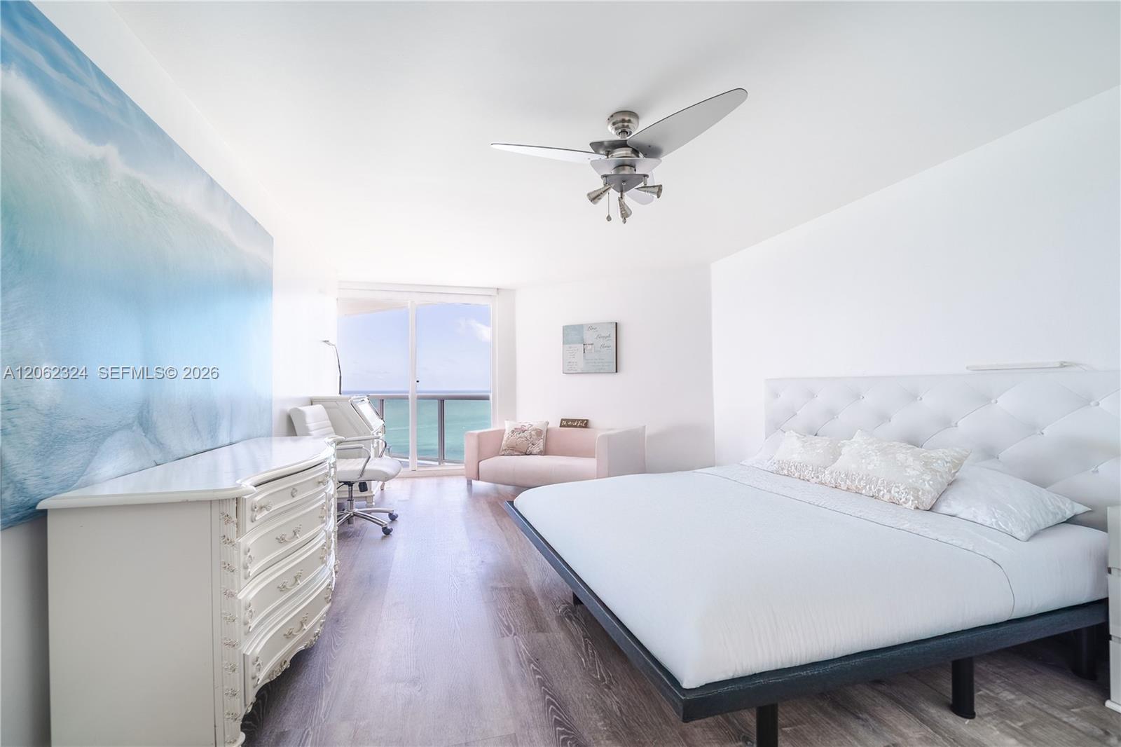 6301 Collins Avenue 2802 Property Photo 8
