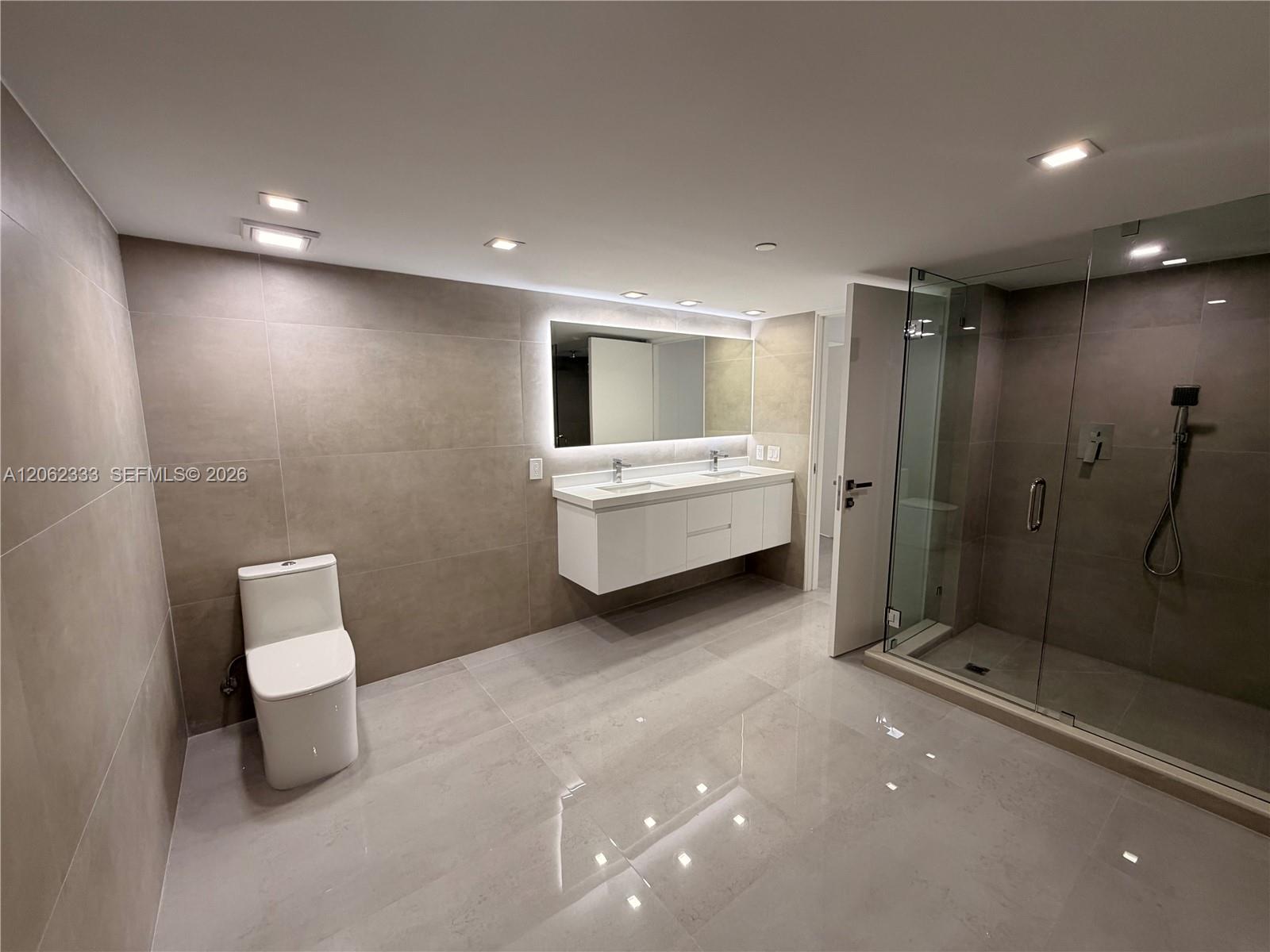 151 Crandon Boulevard 524 Property Photo 12