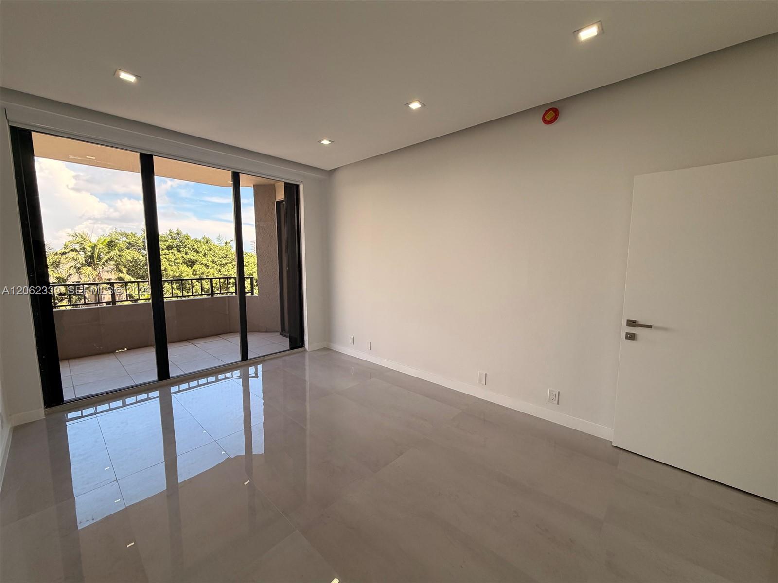 151 Crandon Boulevard 524 Property Photo 14
