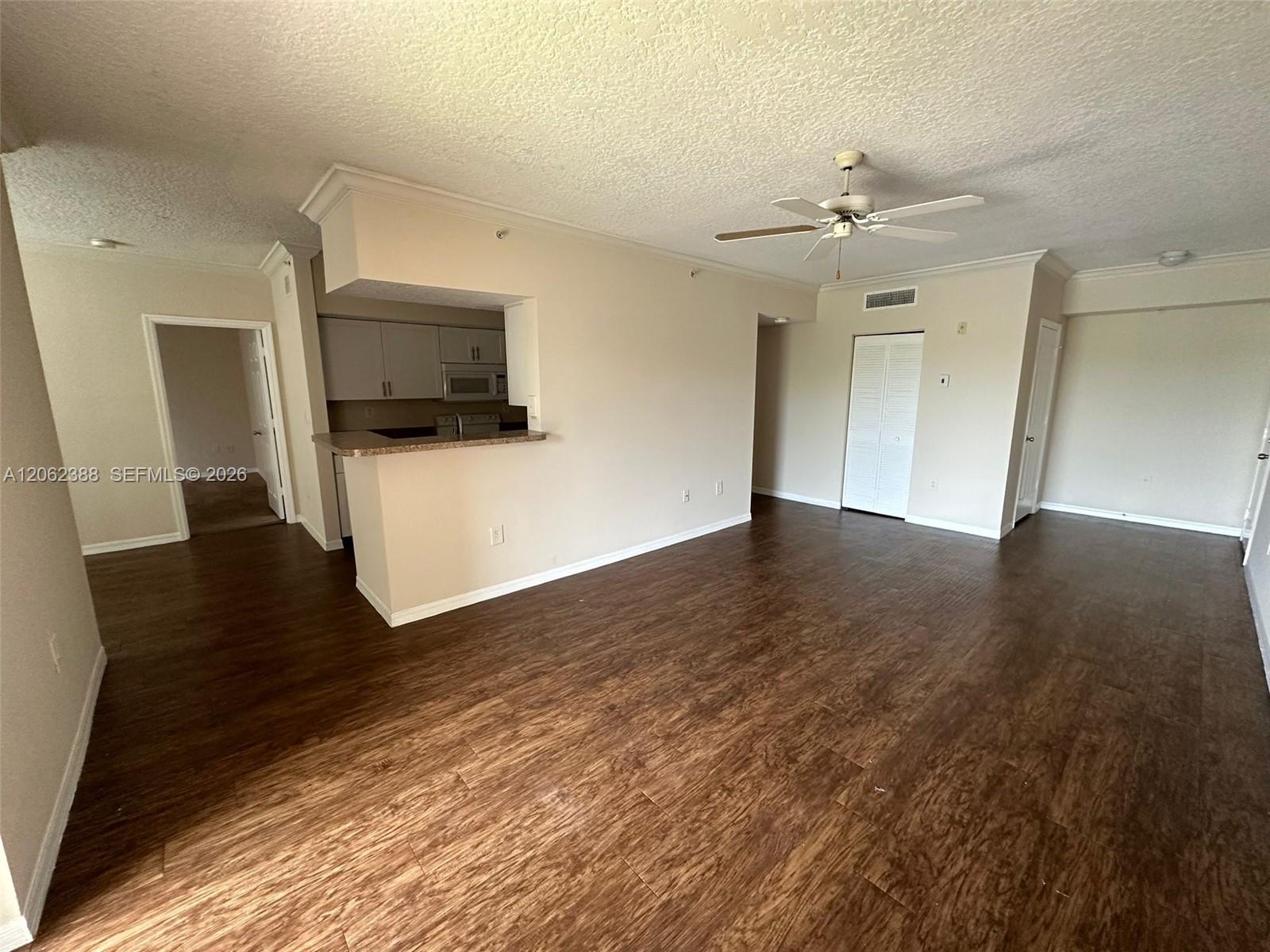 11600 Sw 2nd Street 18208 Property Photo 2