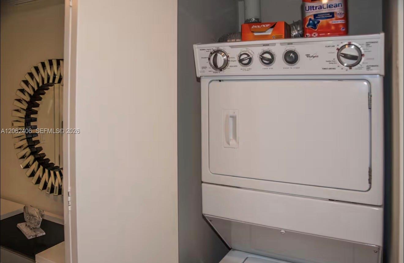 485 Brickell Avenue 4711 Property Photo 14
