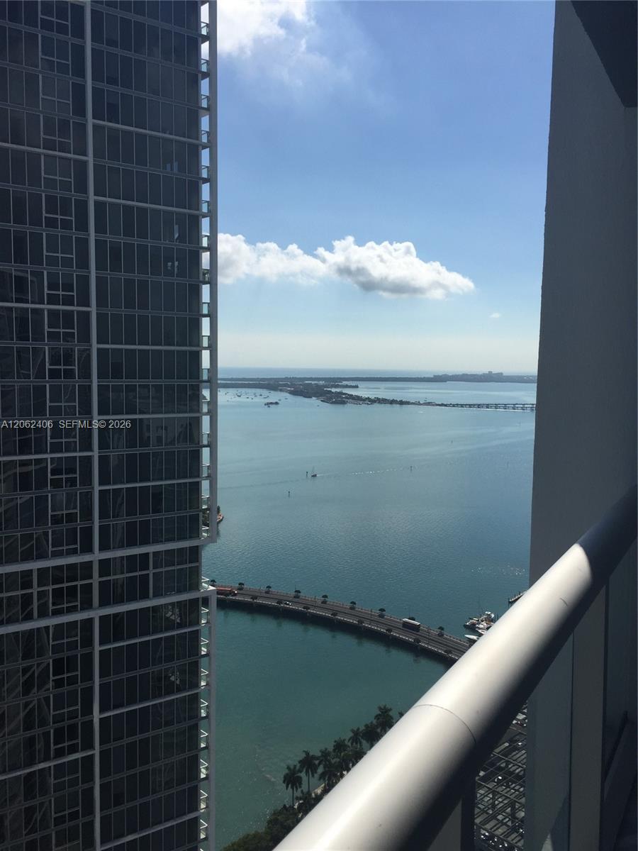 485 Brickell Avenue 4711 Property Photo 16