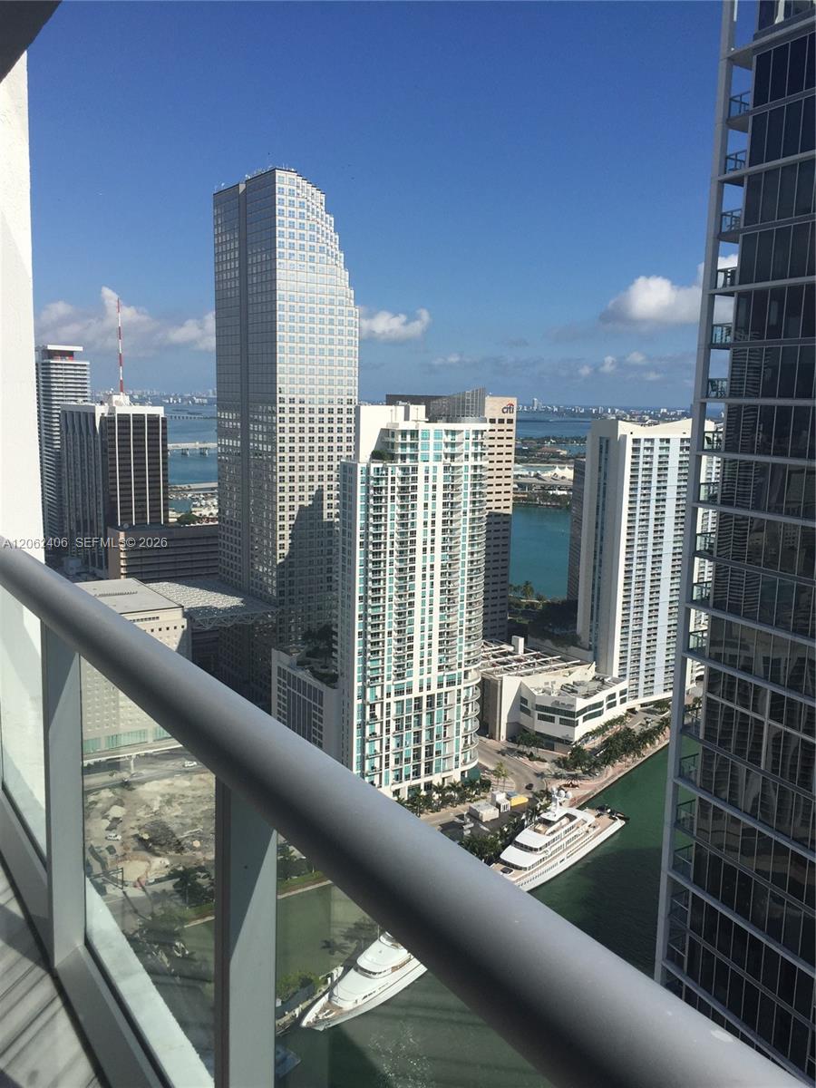 485 Brickell Avenue 4711 Property Photo 18