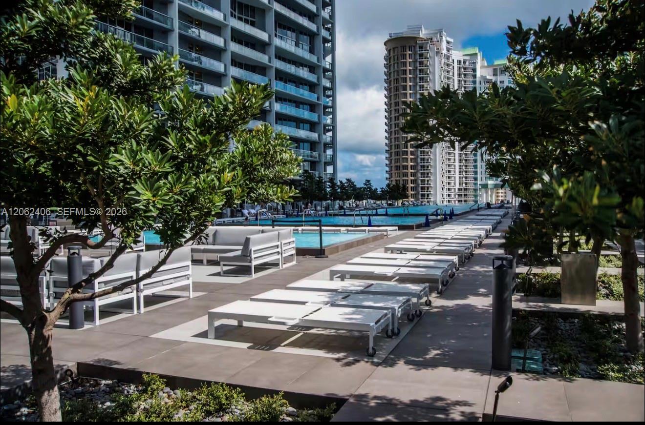 485 Brickell Avenue 4711 Property Photo 19