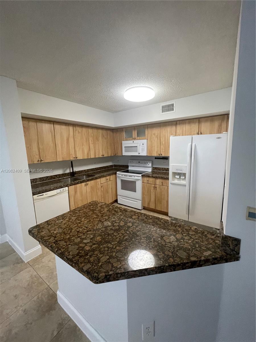 3670 N 56th Avenue 708 Property Photo 1