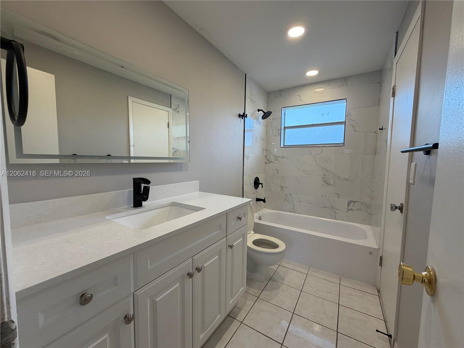 5071 W Oakland Park Boulevard 205 Property Photo 5