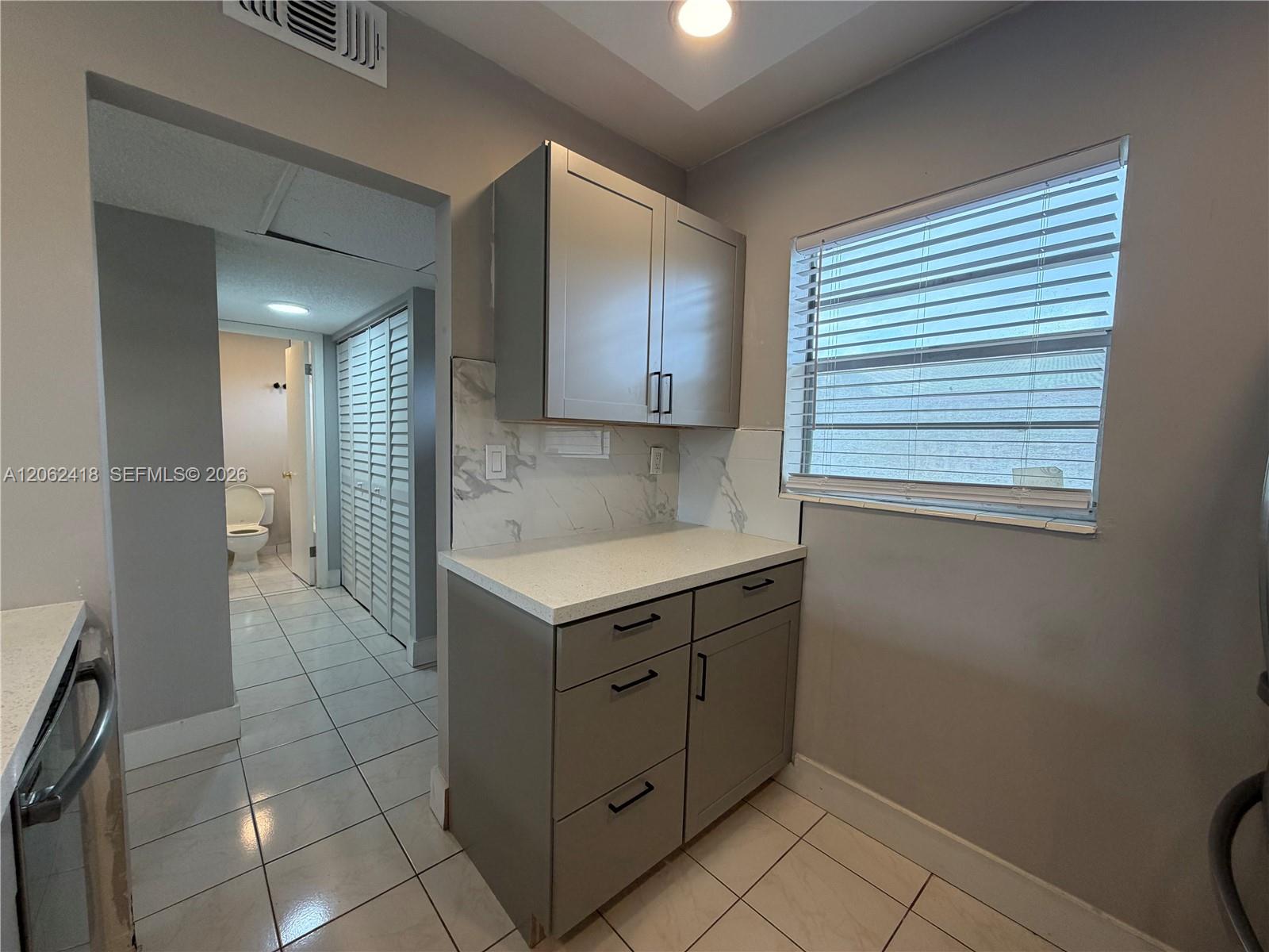 5071 W Oakland Park Boulevard 205 Property Photo 10