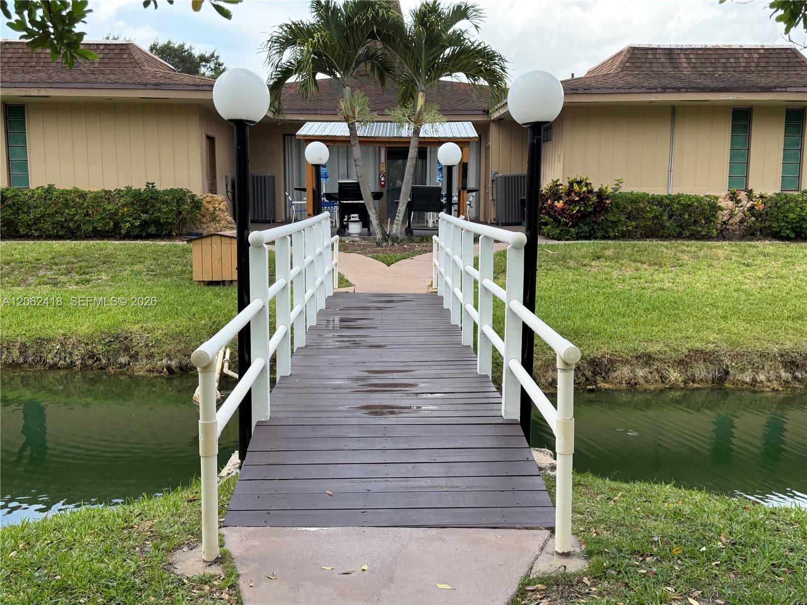 5071 W Oakland Park Boulevard 205 Property Photo 24