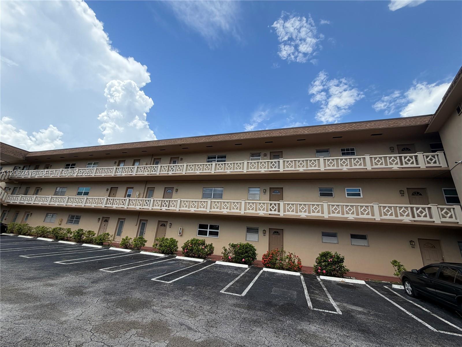 5071 W Oakland Park Boulevard 205 Property Photo 26