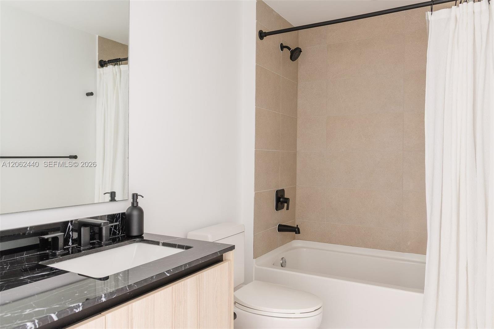 225 N Miami Avenue 1801 Property Photo 10