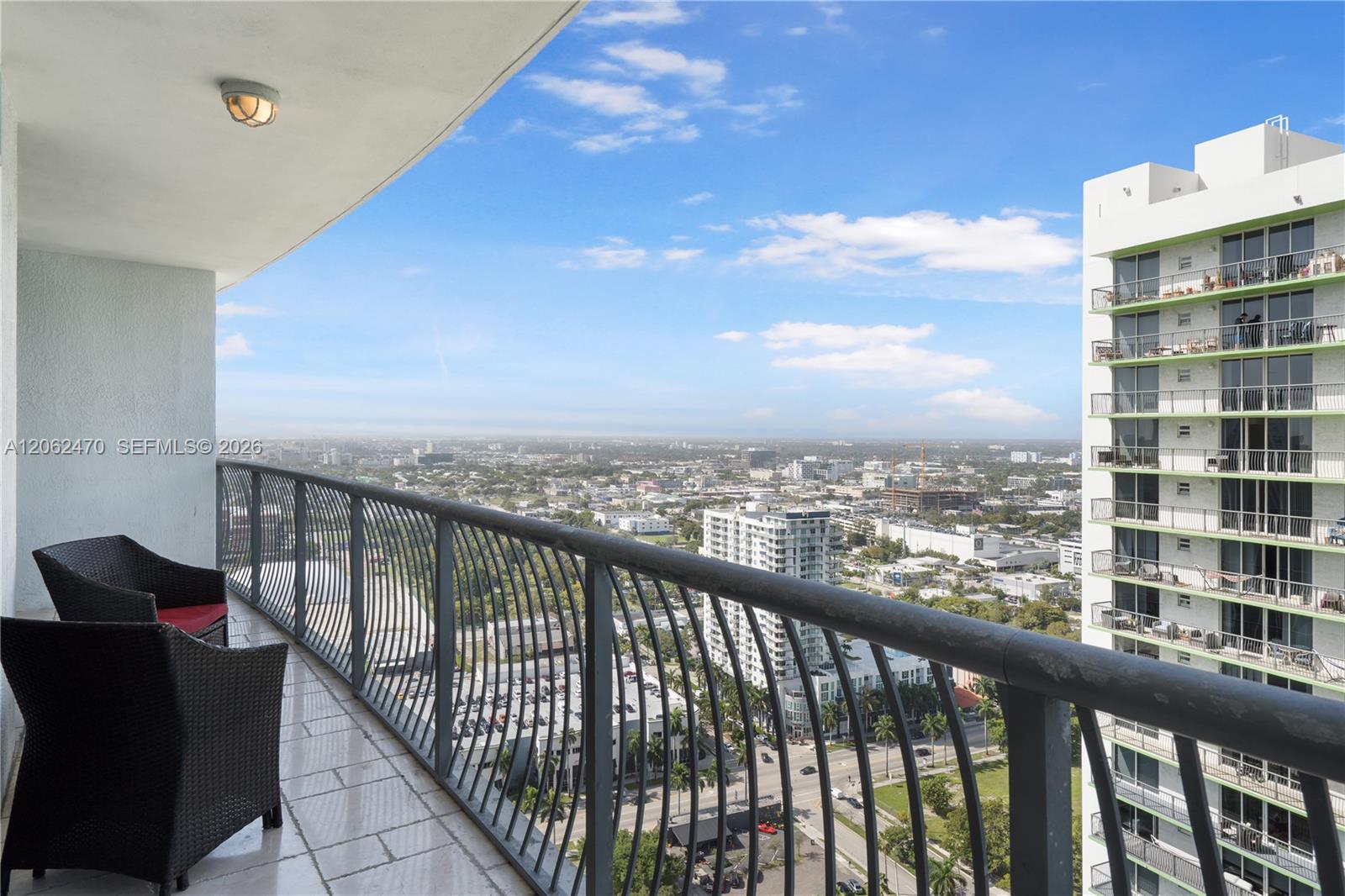 1750 N Bayshore Drive 3409 Property Photo 2