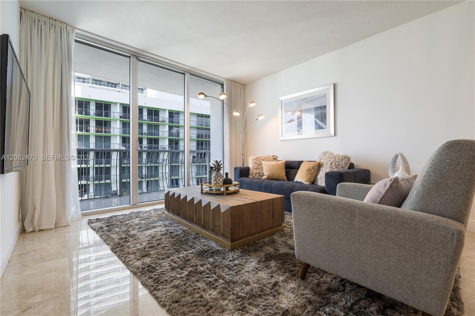 1750 N Bayshore Drive 3409 Property Photo 8