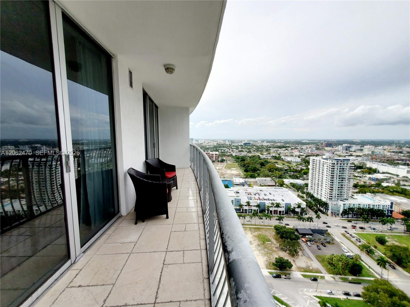 1750 N Bayshore Drive 3409 Property Photo 38