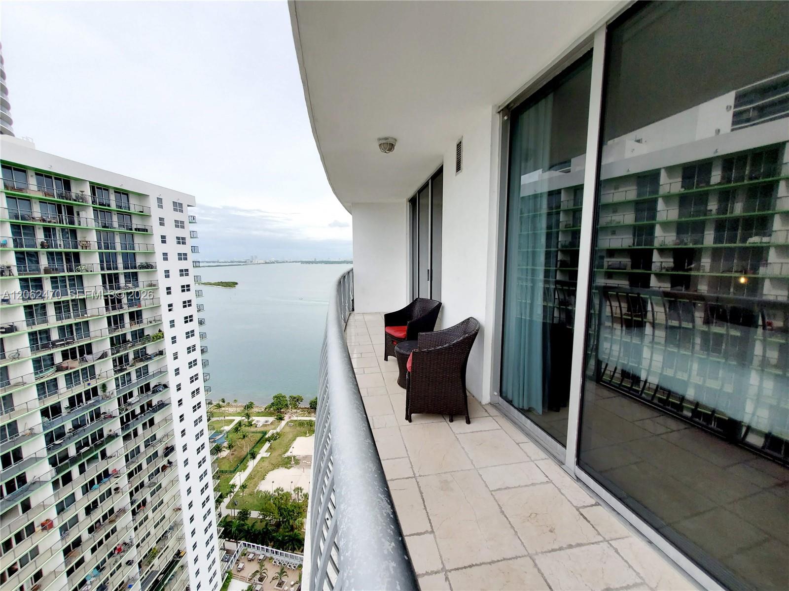 1750 N Bayshore Drive 3409 Property Photo 39