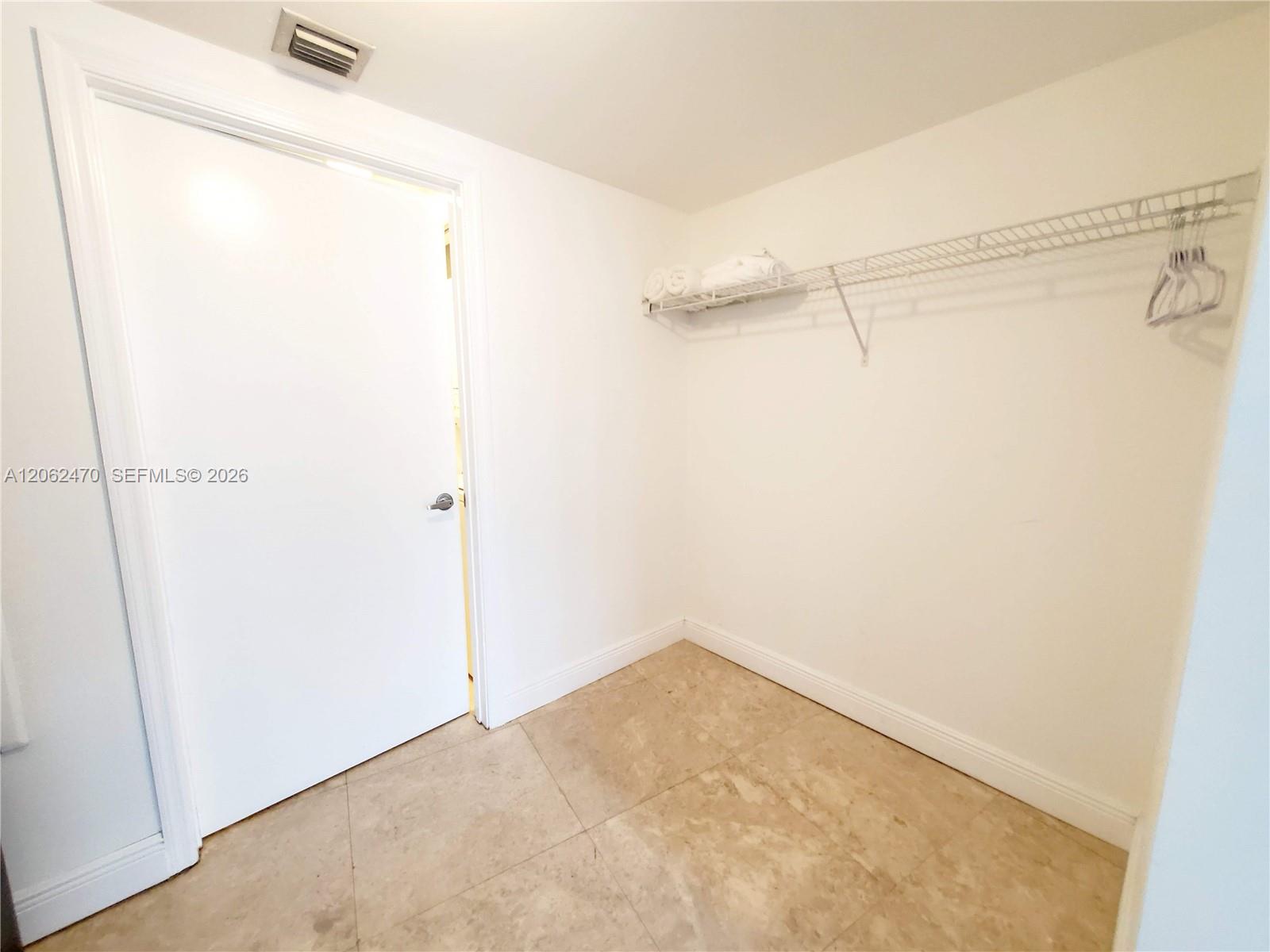 1750 N Bayshore Drive 3409 Property Photo 40