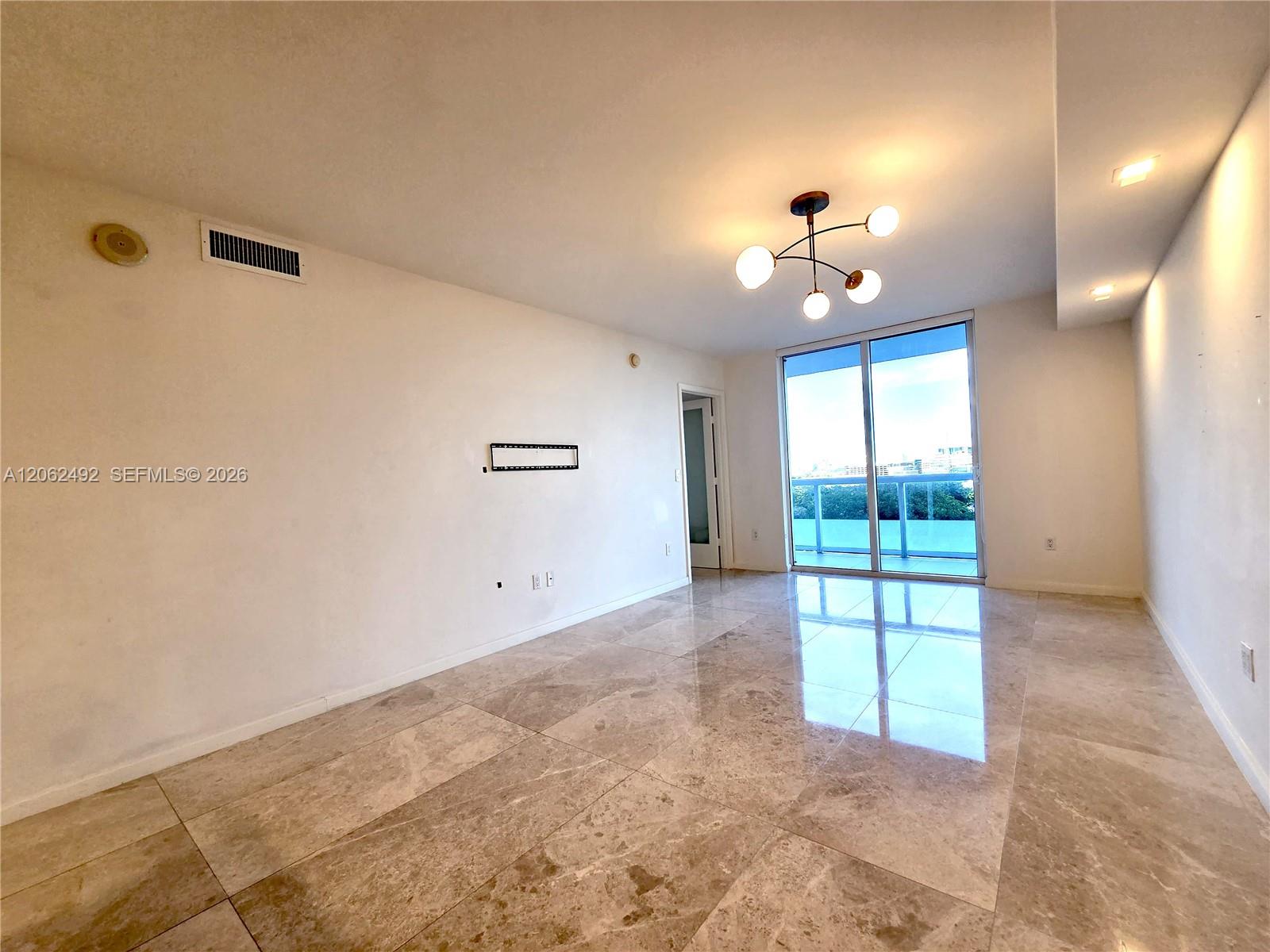 50 Biscayne Boulevard 804 Property Photo 7