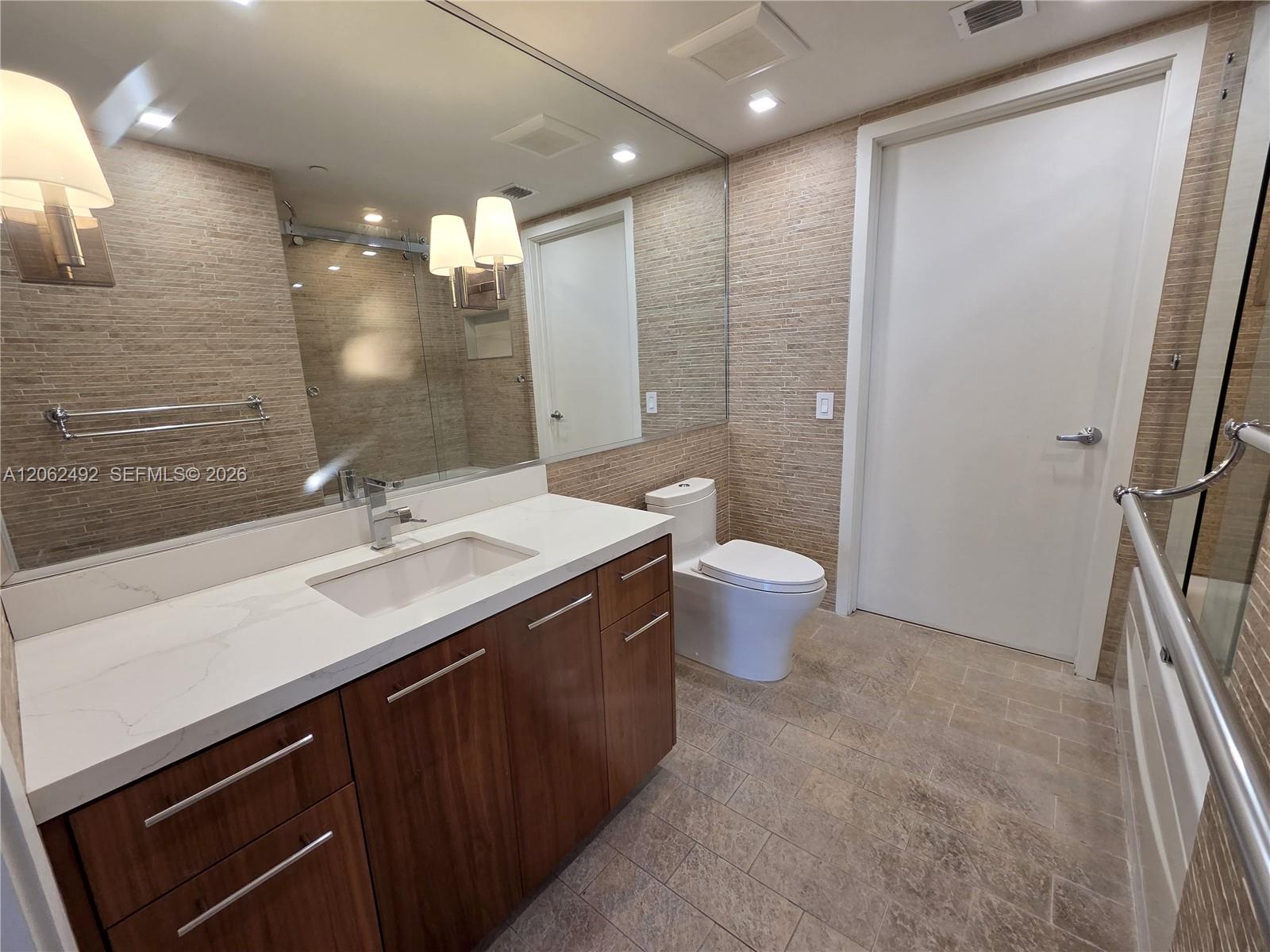 50 Biscayne Boulevard 804 Property Photo 14